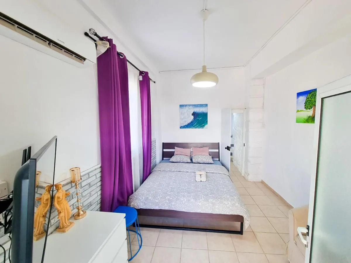 Aladdin'S Hostel Larnaca 0*,